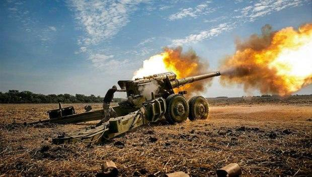 Đây cũng là một trong số ít loại pháo cỡ cỡ nòng 152mm có thể bắn được cả đạn hạt nhân có đương lượng nổ từ 0,1-0,2 kiloton.