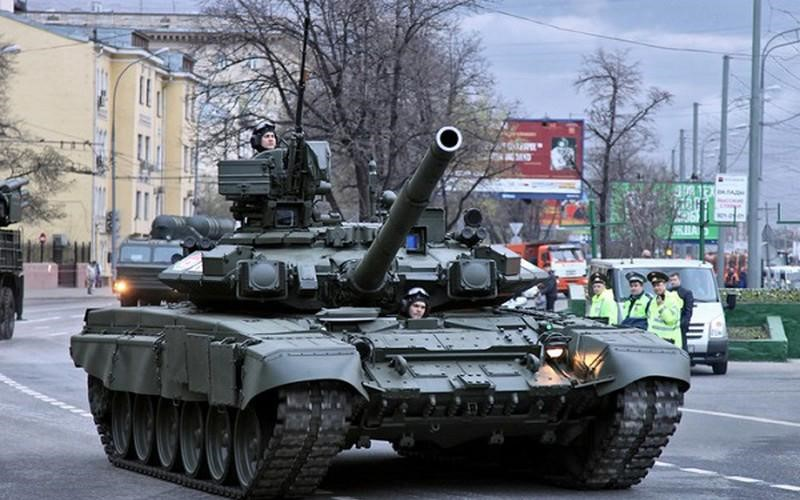 Thực ra T-90M không phải quá xa lạ, đây là biến thể nội địa của dòng T-90AM vốn chỉ dành cho xuất khẩu được Nga phát triển trước đó.