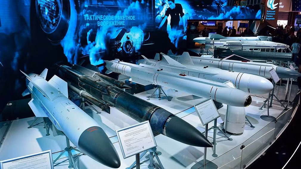 Đầu năm 2021, Công ty Cổ phần “Phòng thiết kế chế tạo máy Turaevskoye Soyuz” thông báo bắt đầu các bài kiểm tra như một phần công việc phát triển động cơ mới nhất cho tên lửa siêu thanh, bộ phận này đã nhận tên định danh Izdeliye 70.