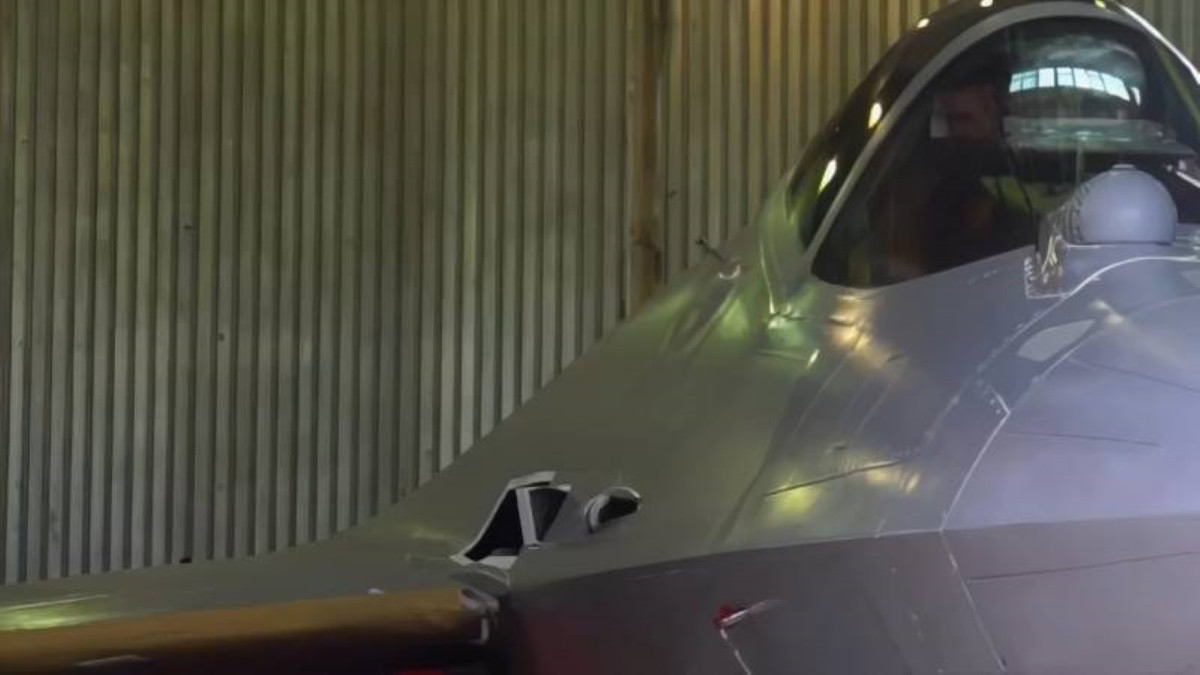 Dù là tiêm kích thế hệ năm, Su-57 vẫn được trang bị một khẩu pháo 30mm loại 9A1-4071K. Đây là phiên bản hiện đại hóa của khẩu GSh-301 "huyền thoại" từng được rất nhiều chiến đấu cơ Nga sử dụng.