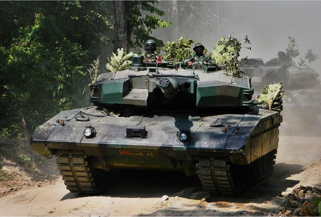 Tiếp theo phải kể tới xe tăng Leopard 2RI được trang bị trong biên chế lực lượng lục quân Indonesia.