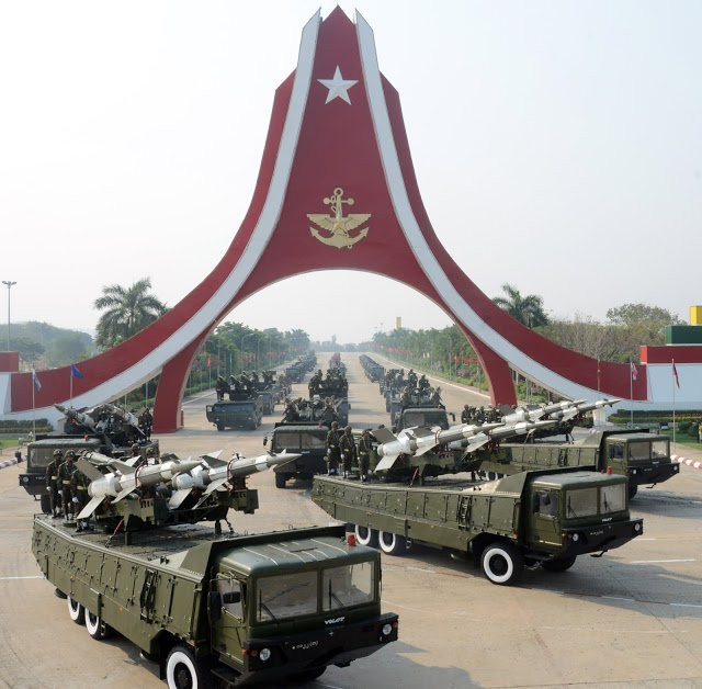 Tuy nhiên, sức mạnh của lực lượng Lục quân Myanmar lại chủ yếu đến từ lực lượng tăng thiết giáp.