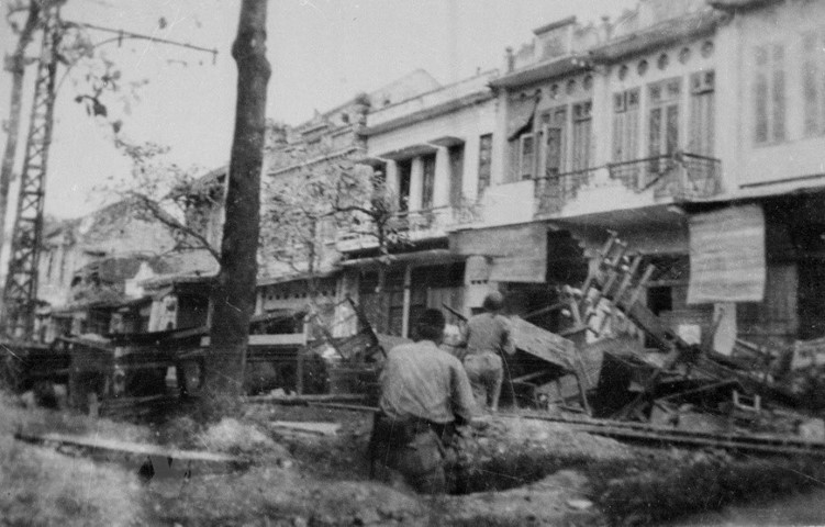 Ngày 22/5/1946, Chính phủ ra Sắc lệnh số 71-SL về việc quân đội của nước Việt Nam là một quân đội quốc gia. Sắc lệnh đã đổi tên Vệ quốc đoàn thành Quân đội quốc gia của nước Việt Nam Dân chủ Cộng hoà. Trong quân đội có một hệ thống biên chế thống nhất theo từng trung đoàn, tiểu đoàn, đại đội.