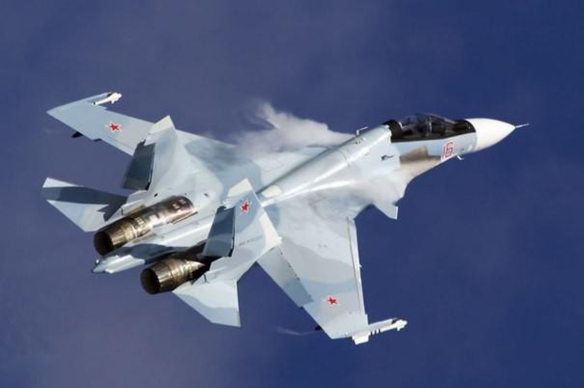 Chiến đấu cơ này có trọng tải rỗng 17,7 tấn, khối lượng cất cánh lên tới 34,5 tấn.