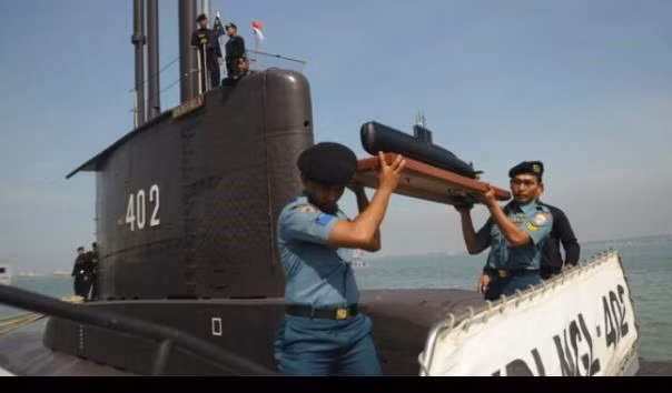 Tuy nhiên nếu như toàn bộ thủy thủ đoàn của tàu Nanggala 402 đã thiệt mạng, hoặc rơi vào trạng thái nghỉ để tiết kiệm tối đa khí oxy, việc tìm kiếm con tàu này sẽ không khác gì mò kim đáy bể.