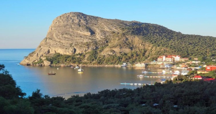 Tuy nhiên, phía Mỹ cho rằng, Crimea sẽ là một môi trường lý tưởng cho các hoạt động tác chiến đặc biệt của Hải quân. Các Đội SEAL có thể đột kích trên bãi biển, trinh sát trên biển và trên bộ cũng như đặt các cảm biến trên đại dương hoặc đặt mìn trên tàu của đối phương.