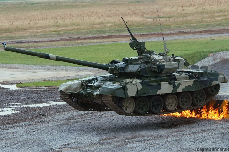 Quá trình đổi tên cho T-72BU được thực hiện chóng vánh, phiên bản xe tăng chủ lực T-90 "bỗng chốc" xuất hiện nhưng cũng đã thu hút được rất nhiều sự chú ý của quốc tế.