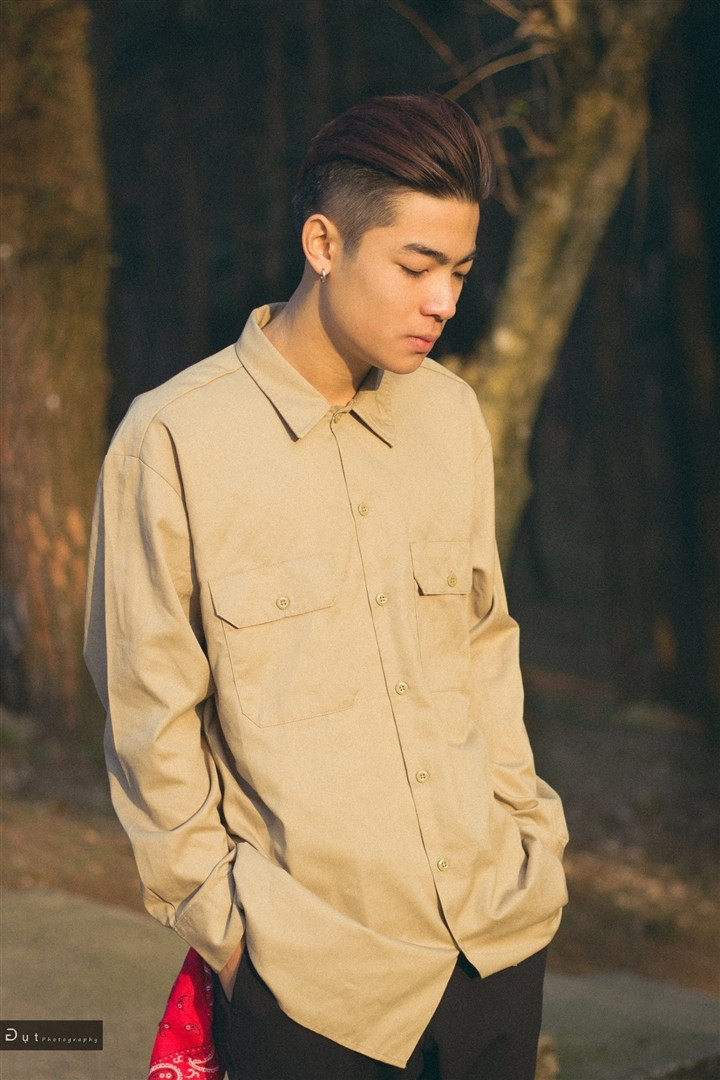 Cô em gái lớn nhất của Võ Hoài Vũ cũng đi theo con đường nghệ thuật. Cô thiếu nữ 16 tuổi có vẻ đẹp cá tính này đang học tại Học viện Âm nhạc Quốc gia.