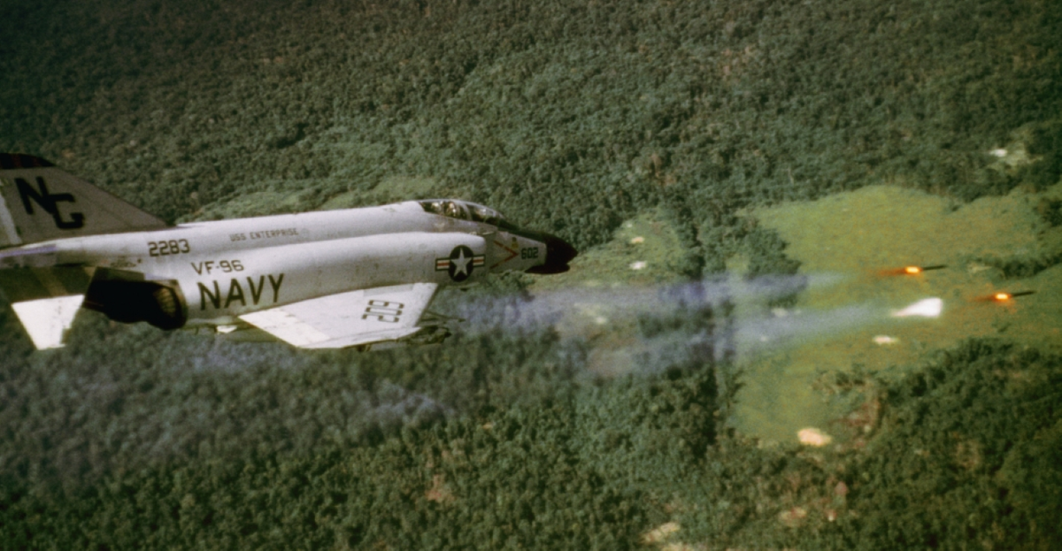 Bài học đắt giá của Mỹ ở Việt Nam, cũng giúp mọi cường quốc trên thế giới hiện nay, đưa trang bị pháo hàng không vào thiết kế của các tiêm kích thế hệ mới. Nguồn ảnh: USAF.