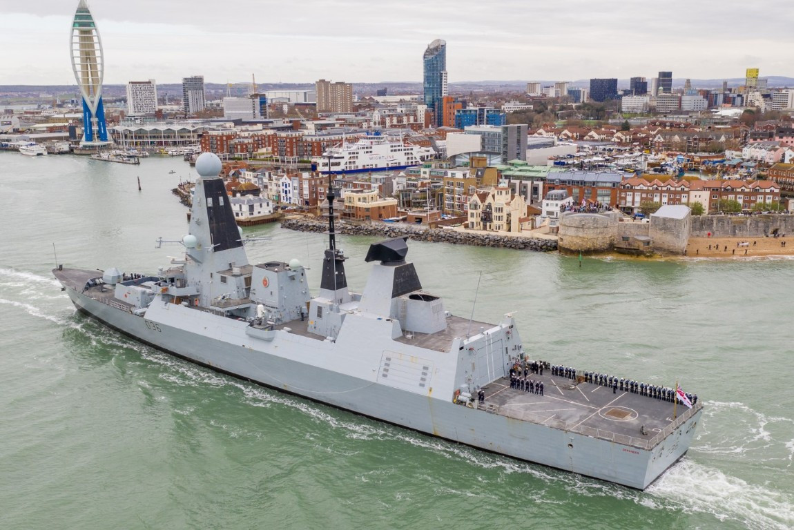 Trong thời gian lưu trú tại vùng biển này, các tàu chiến của Hải quân Hoàng gia Anh đã tham gia tập trận chung trên biển cùng Ukraine và nhiều quốc gia NATO khác.