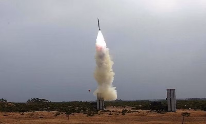 "Giờ đây, các nhà thiết kế đã báo cáo về việc tạo ra một hệ thống phòng không mới về cơ bản, sẽ làm tăng đáng kể khả năng phòng thủ của Quân đội nhân dân Triều Tiên".