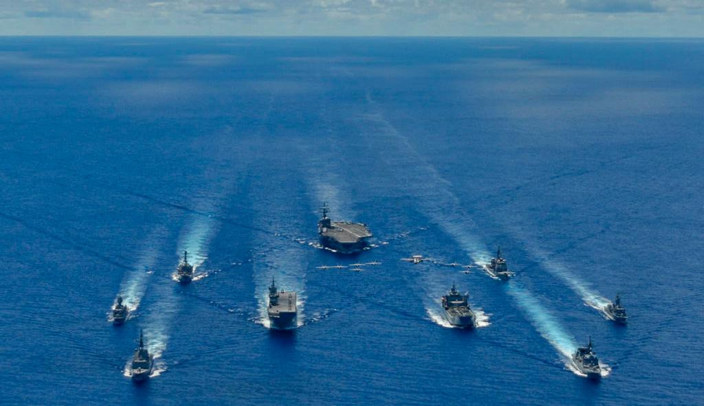 Tàu sử dụng radar tìm kiếm mục tiêu trên không Giraffe, tầm trinh sát 470 km, hệ thống dữ liệu chiến đấu Saab 9LV do Thụy Sĩ chế tạo. Hệ thống chiến tranh điện tử AN/SLQ-25 của Mỹ.