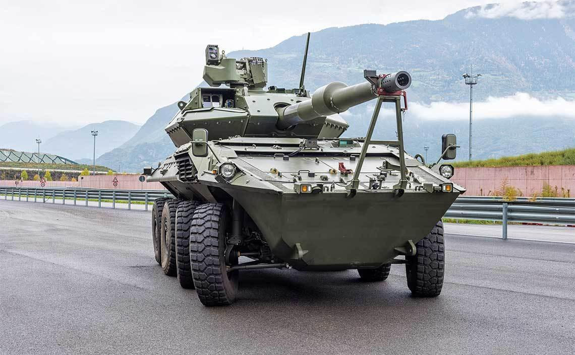 Centauro II sử dụng vỏ giáp tiêu chuẩn - STANAG 4569 lvl 4, có khả năng bảo vệ kíp lái khỏi hỏa lực súng 14,5mm và các vụ nổ tầm gần của đạn pháo, cũng như sức phá hoại quả mìn nặng 10kg.