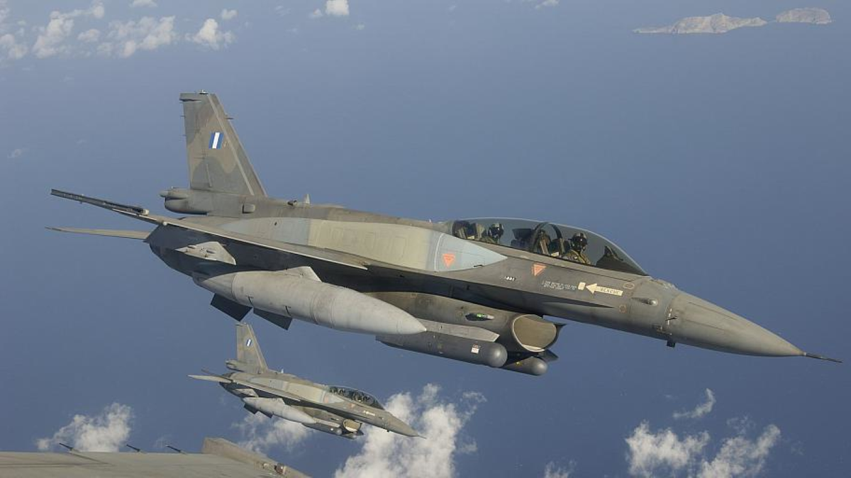 F-16 Block 70/72 có thể trang bị tất cả các chủng loại vũ khí hiện có của Mỹ bao gồm cả bom hạt nhân chiến thuật.