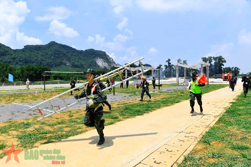 Có tổng cộng 6 đội tham gia phần thi này, các đội thi đấu được chia làm 3 cặp, bao gồm Belarus - Mali, Việt Nam 1 - Lào và Việt Nam 2 - Nga.