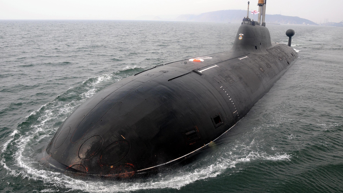 Cần phải nhớ rằng, tàu sân bay nội địa đang được Ấn Độ cố gắng hoàn thiện, đã được nước này "loay hoay" suốt hàng chục năm nay, nhưng chưa thành công.