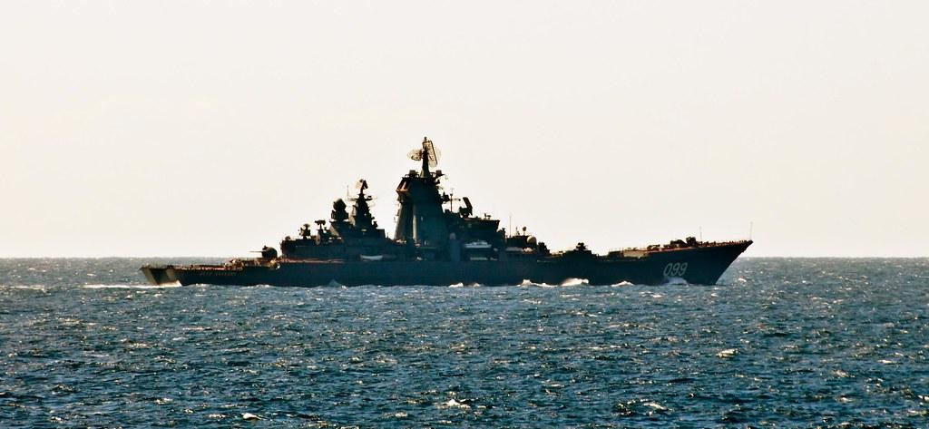 "Chúng tôi có thể bắn đồng thời 12 mục tiêu từ mọi hướng và có một phương thức tinh vi là 'bắn từ xung quanh góc', nhà thiết kế chính của hệ thống tên lửa phòng không Fort - ông Arkady Yezhov khẳng định: "Đối với những năm 1970, điều này nghe có vẻ tuyệt vời".