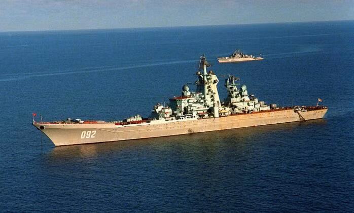 Dự án nghiên cứu phát triển tàu tuần dương hạt nhân của Liên Xô được đặt tên là Orlan - một trong những loài chim săn mồi mạnh mẽ nhất trên thế giới, tổng công trình sư là ông Boris Kupensky.