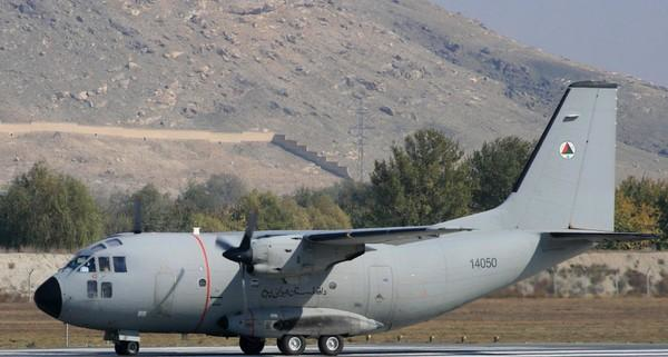 Ngoài 4 chiếc vận tải cơ C-130H, thì còn có tới 20 máy bay vận tải hạng trung C-27 được Mỹ trang bị cho không quân Afghanistan.