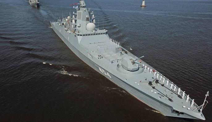 Đô đốc Grigorovich được được trang bị hệ thống vũ khí cực kì hiện đại, thuộc hàng “khủng” nhất Hải quân Nga hiện nay. Đầu tiên là pháo hạm hạng nặng A-190 100mm.