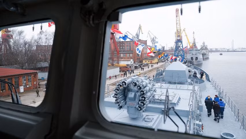 Chiến hạm Đô đốc Grigorovich có lượng giãn nước toàn tải lên tới 4.035 tấn.