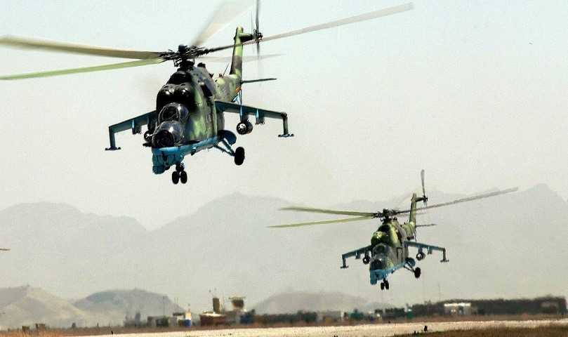 Cuộc chiến tranh Iran-Iraq đã từng ghi nhận, Mi-24 Iraq bắn hạ nhiều trực thăng AH-1J và UH-1 của Iran bằng súng máy YaKB và rocket. Đây là một thành tích hiếm có trực thăng chiến đấu nào trên thế giới đạt được.