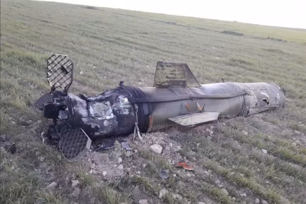 Theo thông tin mới nhất vừa được truyền thông quốc tế đăng tải, lực lượng dân quân do người Thổ Nhĩ Kỳ hậu thuẫn ở Syria vừa bị tấn công bởi tên lửa đạn đạo Tochka-U.