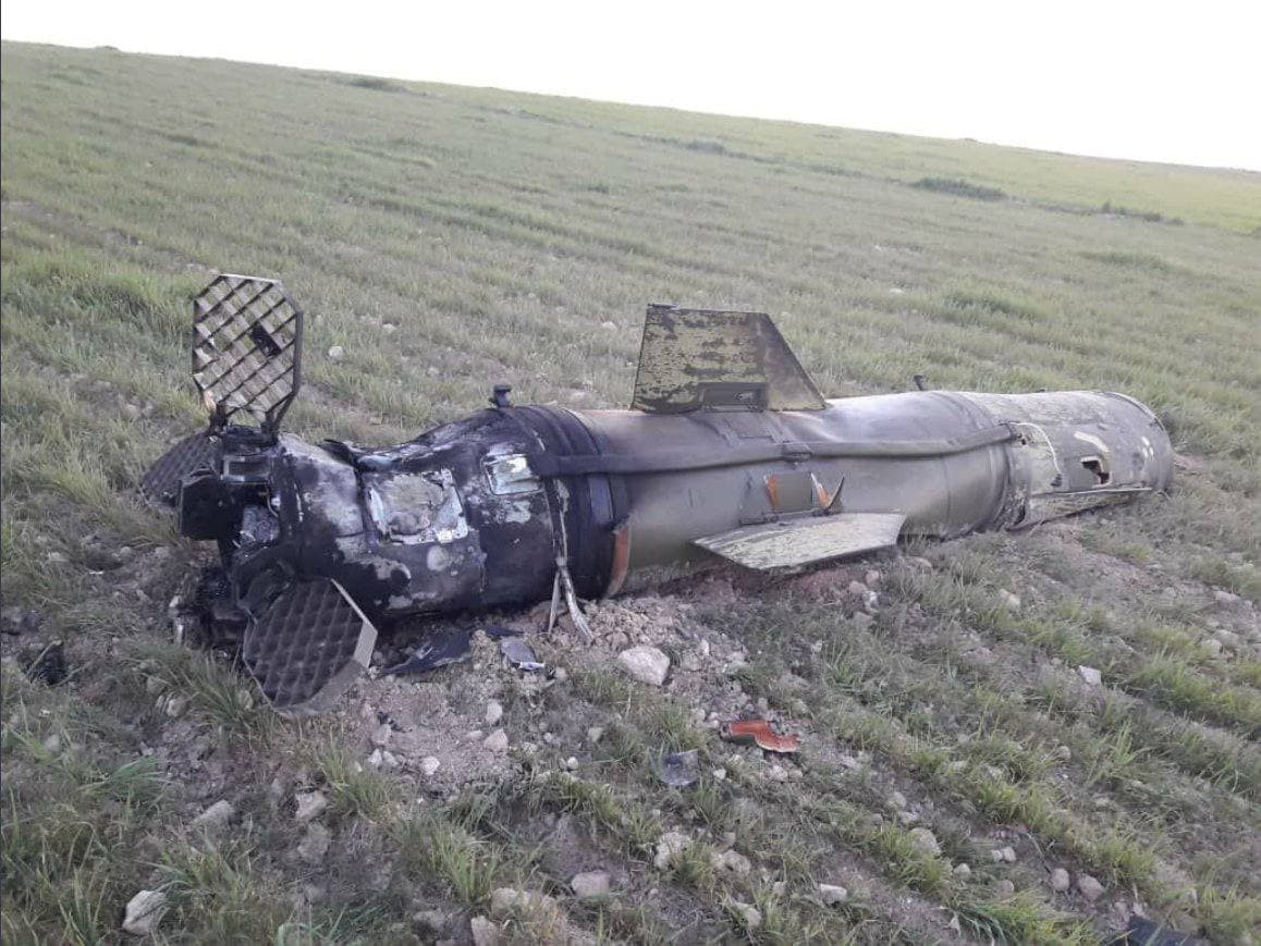 Những hình ảnh về hệ thống động cơ đẩy pha đầu của tên lửa đạn đạo Tochka-U đã được lan truyền trên mạng xã hội cho thấy, ít nhất một quả tên lửa đạn đạo loại này đã được Syria phóng thành công.