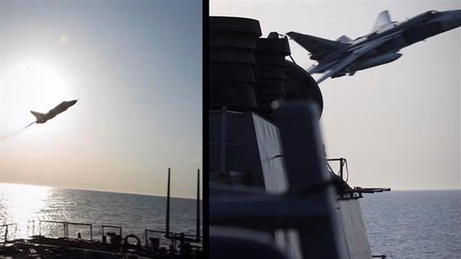 Theo bình luận của các chuyên gia quân sự Nga, tốt hơn là bạn nên giữ nó theo cách đó để cả hai bên đều giữ được thể diện, khi Nga cần chứng tỏ vị thế chủ nhà, còn Mỹ cũng vẫn hiện diện được tại địa bàn chiến lược.