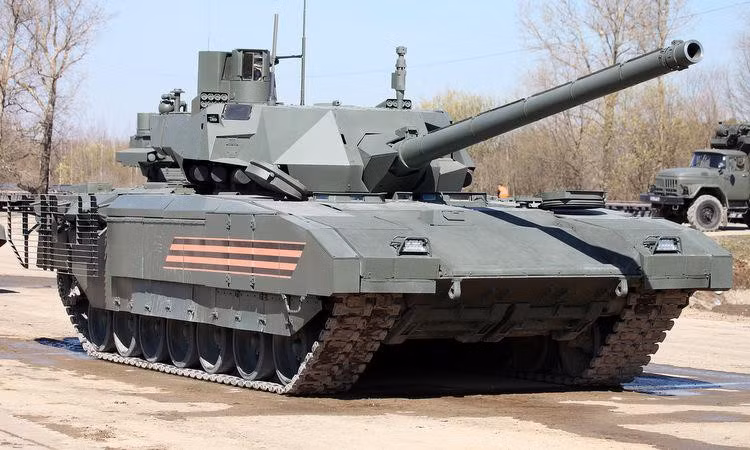 Trong khi đó những dòng chiến xa đời mới của Ukraine như T-84BM Oplot chưa thể sản xuất hàng loạt vì thiếu vốn, thậm chí số chiến xa xuất khẩu cho Thái Lan còn gặp lỗi kỹ thuật, vì vậy sẽ là thiếu cơ sở khi chỉ trích xe tăng Nga.