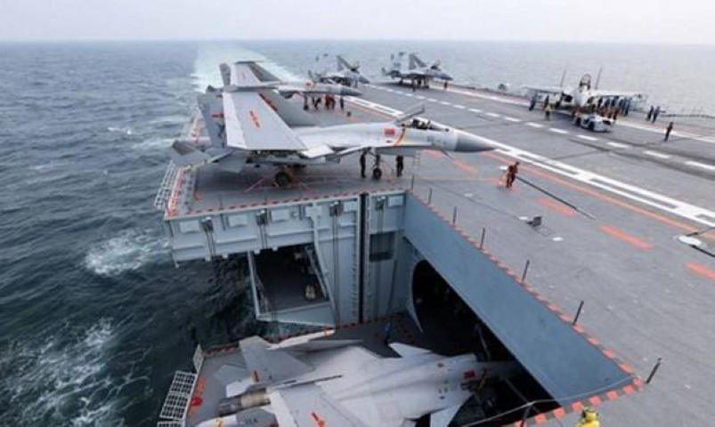 Hạm đội Nga hiện đang dựa vào những tàu nhỏ và cơ động được trang bị tên lửa chống hạm mạnh mẽ. Các tàu ngầm hạt nhân và tàu phá băng cũng đóng một vai trò quan trọng trong lực lượng hải quân của nước này.