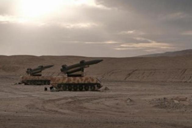 Nhờ sự tinh xảo của mô hình và còn được tích hợp một số công nghệ đặc biệt giúp phản xạ lại cả sóng radar lẫn có tín hiệu hồng ngoại, hầu như không thể phân biệt hình nộm với các hệ thống phòng không thực sự.