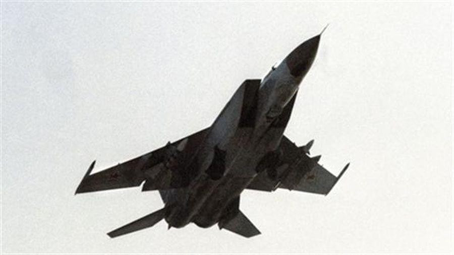 Cuộc đụng độ đầu tiên giữa không quân Iraq và Mỹ diễn ra vào ngày 17/1/1991. Tiêm kích đánh chặn MiG-25PD của Phi đội 96 đã tấn công 2 máy bay chiến đấu hạng trung F/A-18 Hornet.