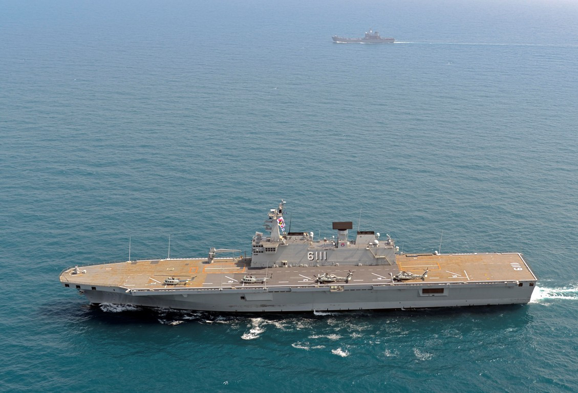 Theo kế hoạch, Hải quân Hàn Quốc sẽ đóng mới tổng cộng 3 tàu đổ bộ tấn công lớp Dokdo để tăng cường khả năng tấn công đổ bộ của lực lương này.