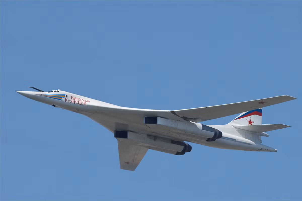 Quân đội Nga tuyên bố, sẽ có 16 chiếc máy bay ném bom Tu-160 sản xuất từ thời Liên Xô, sẽ được nâng cấp lên chuẩn mới Tu-160M.