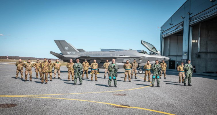 Thieu tuong Nga: F-35 xuat hien tai Baltic chi nhu 