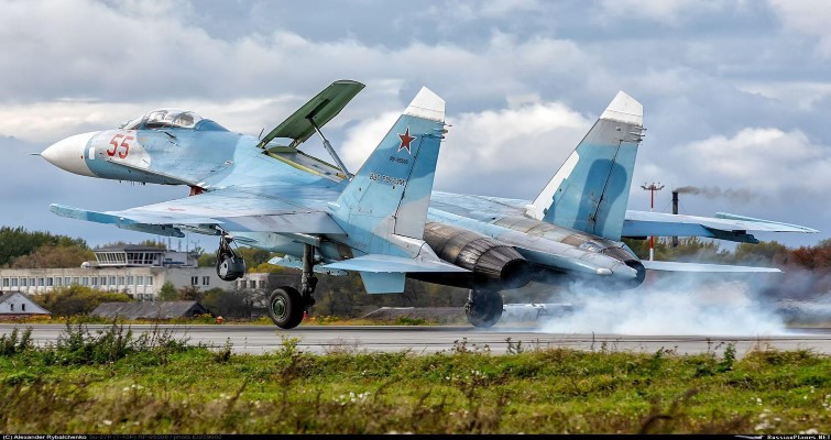 “Sự xuất hiện của tiêm kích tàng hình NATO chỉ như muỗi đốt đối với chúng tôi, 4 - 8 máy bay F-35 sẽ làm gì khi chúng ta có các trung đoàn tiêm kích ở Kaliningrad và Pskov".