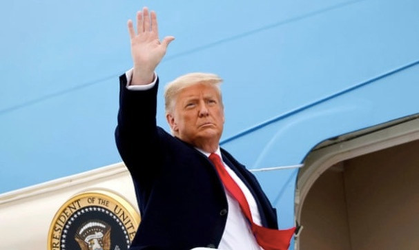 Truoc khi roi Nha Trang, ong Trump tinh den chuyen lap dang moi