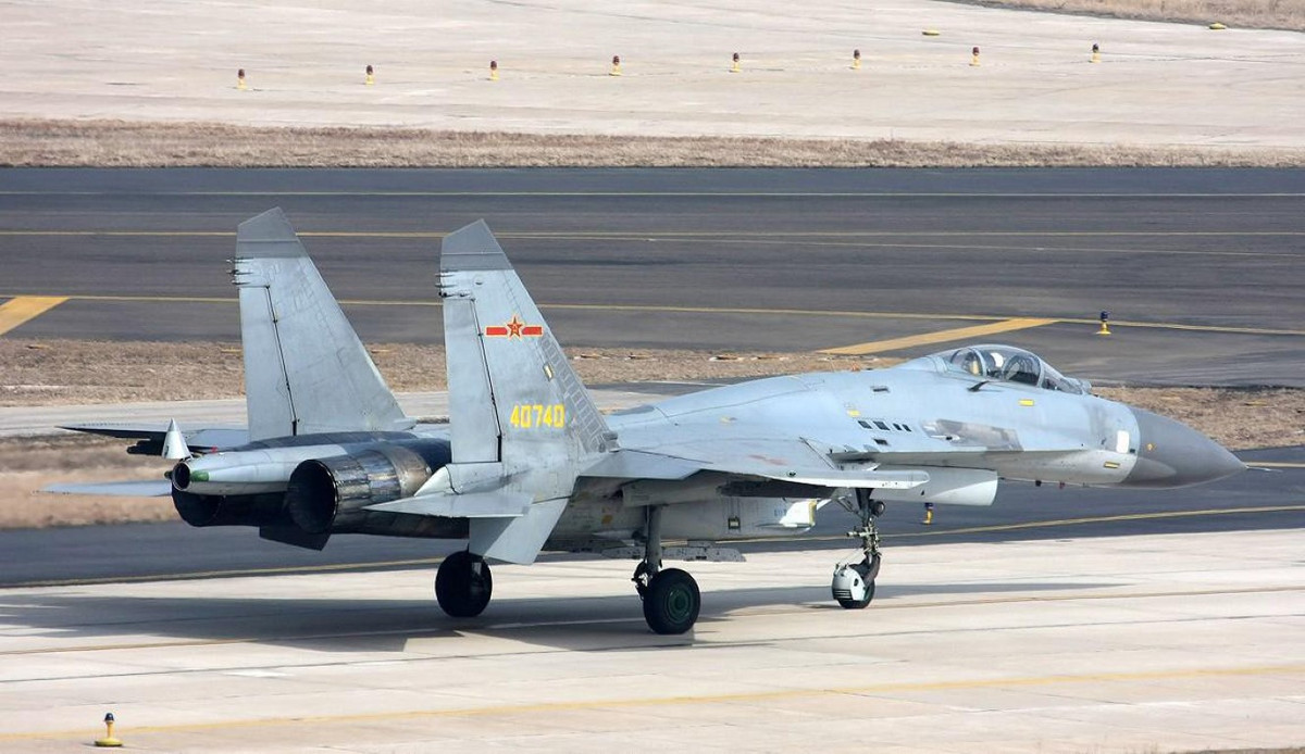 Lô hàng thứ 2 bao gồm 22 chiếc được ký kết vào năm 1993, lô hàng thứ 3 bao gồm 28 chiếc được ký kết vào năm 1996.