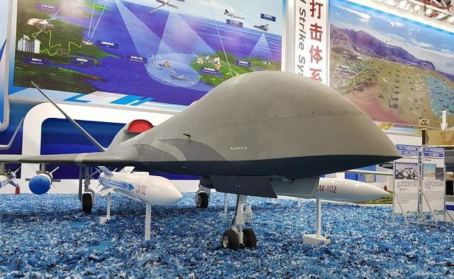 Máy bay không người lái vũ trang WJ-700 lần đầu cất cánh sau khi ra mắt hơn hai năm trước tại Triển lãm Hàng không Vũ trụ Quốc tế của Trung Quốc hồi tháng 11-2018.