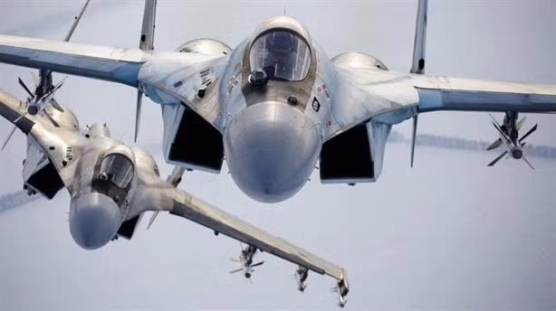 Lý do là bởi lực lượng Nga đóng tại đây chỉ được trang bị Su-30SM hay Su-35S lạc hậu hơn cả một thế hệ, chúng bị đánh giá không phải đối thủ của F-22 trong trường hợp nổ ra xung đột.