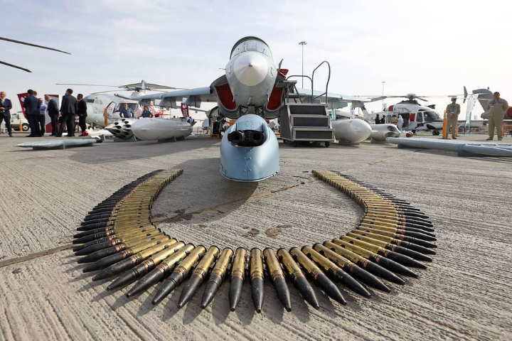 Đồng thời Sina nhấn mạnh, những vấn đề này gắn liền với lập trường không khuất phục của Israel, khi Tel Aviv gây áp lực lớn lên Mỹ yêu cầu không bán F-35 cho UAE nhằm giữ vững ưu thế tuyệt đối về quân sự của họ.