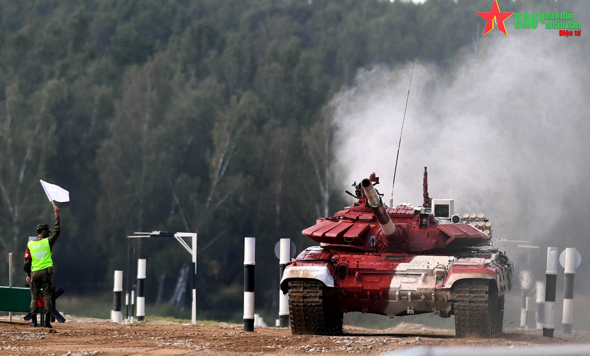 Bất chấp những bất lợi của việc phải chạy thi đấu ở làn số 4, xe tăng T-72B3 của đội tuyển Việt Nam vẫn đạt tốc độ trung bình rất tốt, về đích mà không phạm một lỗi nhỏ nào.