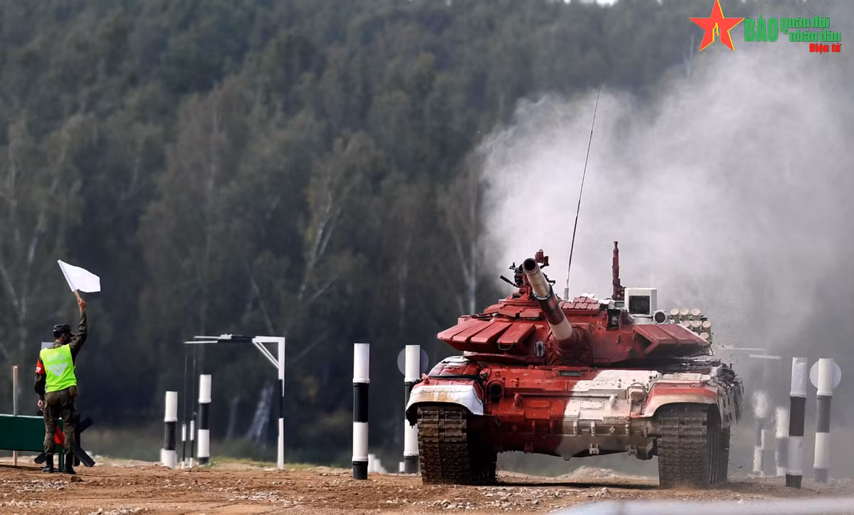 Bất chấp những bất lợi của việc phải chạy thi đấu ở làn số 4, xe tăng T-72B3 của đội tuyển Việt Nam vẫn đạt tốc độ trung bình rất tốt, về đích mà không phạm một lỗi nhỏ nào.