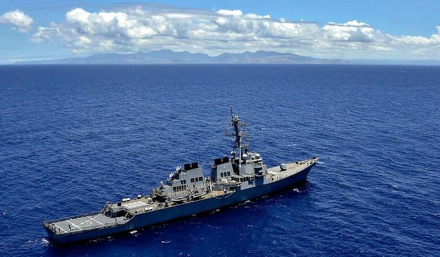 "Các yêu sách hàng hải bất hợp pháp và quá mức ở Biển Đông gây ra mối đe dọa nghiêm trọng đối với quyền tự do hàng hải và hàng không của các quốc gia ven biển Đông", thông cáo nêu