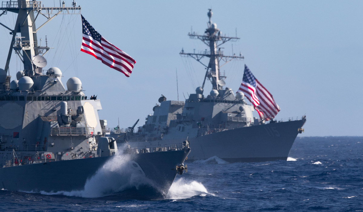 Hạm đội 7 của Hải quân Mỹ hôm 17/2 ra thông cáo cho biết, tàu khu trục mang tên lửa dẫn đường USS Russell "đã khẳng định các quyền và tự do hàng hải ở quần đảo Trường Sa, phù hợp với luật pháp quốc tế".