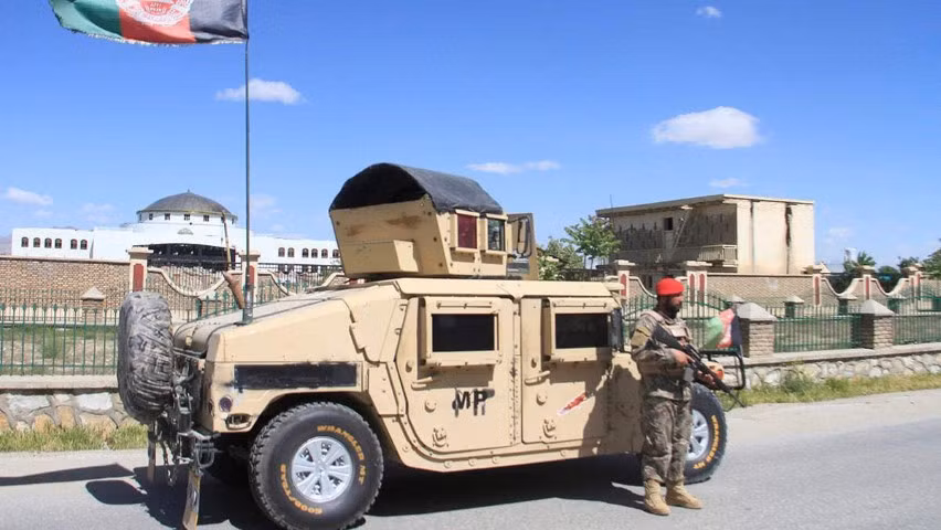 Có thời điểm như vào cuối tháng 6/2021, quân đội Afghanistan đánh mất tới hơn 800 xe bọc thép trong đó phần lớn là xe Humvee vào tay Taliban.