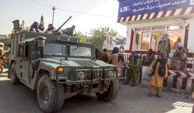 Các nhà chức trách Iran chưa đưa ra bình luận về những hình ảnh xe bọc thép Humvee xuất hiện gần thủ đô Tehran.