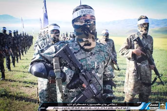 Ngay khi thông tin về việc Mỹ sẽ rút quân khỏi Afghanistan xuất hiện, Taliban bỗng chốc lại quay trở lại, với một lực lượng đông đảo và được đào tạo bài bản, khiến không ít người phải bất ngờ.