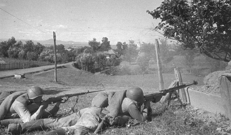 Không đồ sộ như những loại súng chống tăng khác, súng trường chống tăng PTRS-41 và PTRD-41 có hình dáng độc đáo, gọn nhẹ, thanh mảnh. Tuy nhiên, sức mạnh của nó lại đối lập với vẻ bề ngoài khi gây ra nhiều thiệt hại đáng kể cho đối phương.